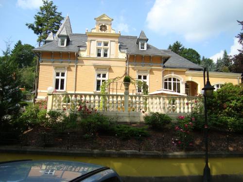 Haus \