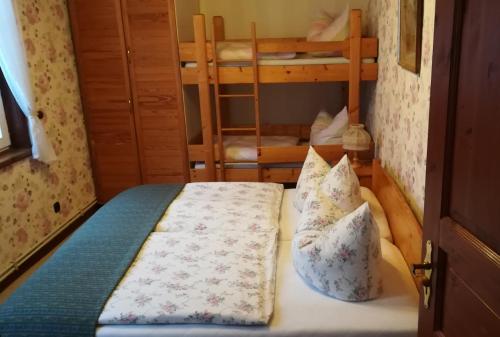 Haus Bindseil - Ferienwohnung im OG, links