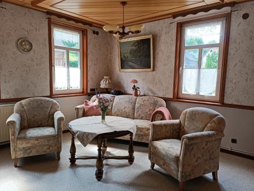 Haus Bindseil - Ferienwohnung im OG, links