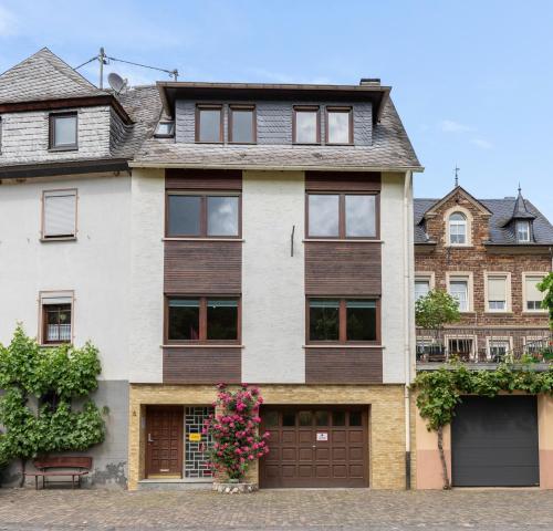 Haus Blaue Traube mit moselblick und privat terrasse