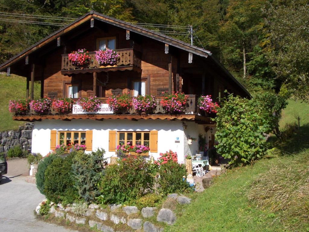 Appartements Haus Buchenwald Datzenweg 7 83486 Ramsau bei Berchtesgaden