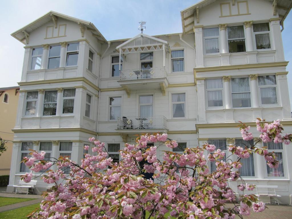 Appartements Haus Feldmann Dünenstraße 56 17419 Ahlbeck