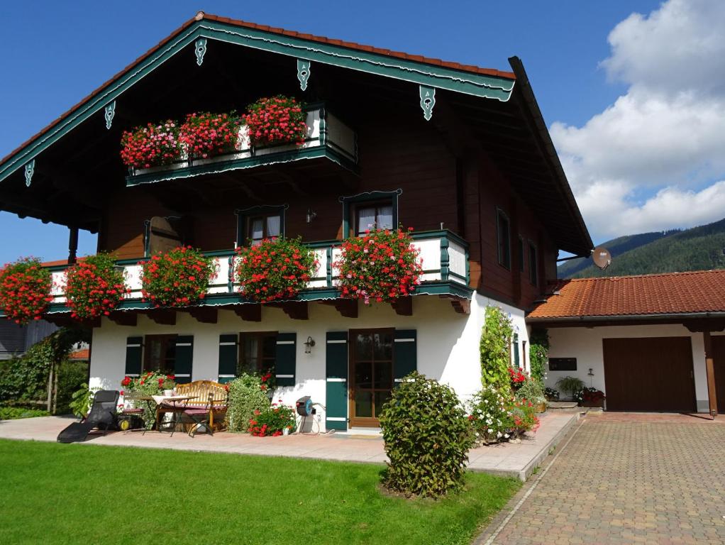 Haus Haßlberger Gamskogelstraße 20, 83334 Inzell