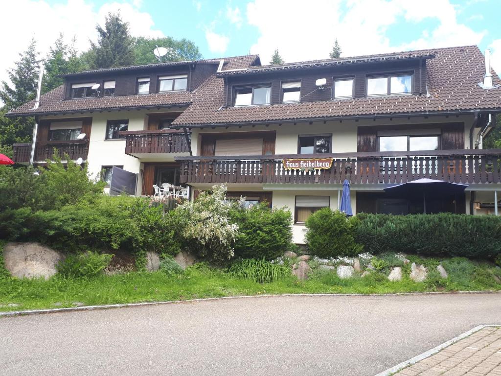 Appartements Haus Heidelberg Schächeleweg 8-10 79868 Feldberg