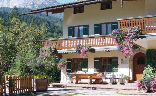 Haus Hirschpoint Ferienwohnungen Berchtesgadener Str.37, 83486 Ramsau bei Berchtesgaden