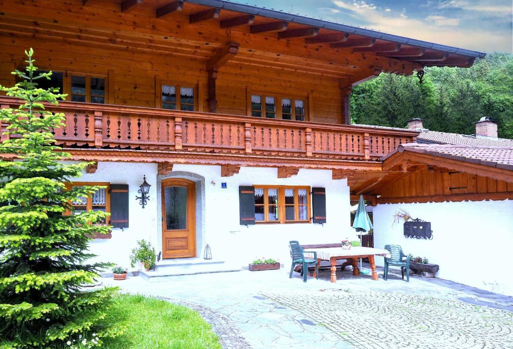 Haus Hölzl Ferienwohnungen Hintermühlweg 1, 83486 Ramsau bei Berchtesgaden