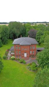 Appartements Haus im Park Bahnhofstr. 24 1 25764 Wesselburen Schleswig-Holstein