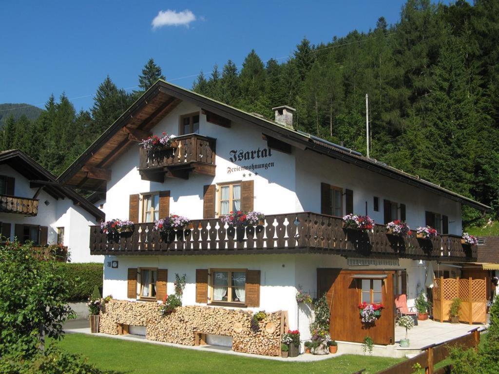 Haus Isartal 28 Rehbergstraße, 82481 Mittenwald