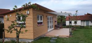 Haus mit stilvoller Ferienwohnung und Tiny House nahe Ammersee für 2-6 Personen