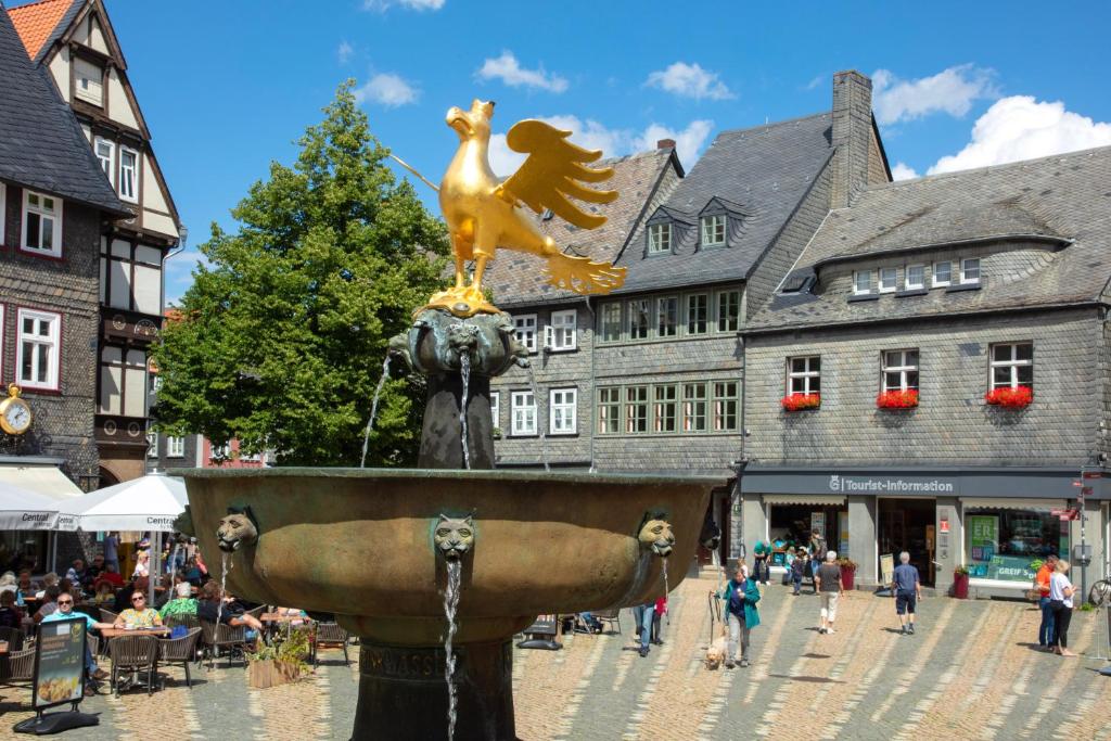 Haus Mittenmank am Marktplatz Markt 8, 38640 Goslar