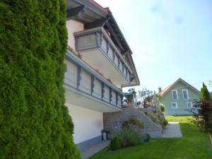 Appartements Haus Renate Oberer Dorn 8 94065 Dorn Bavière