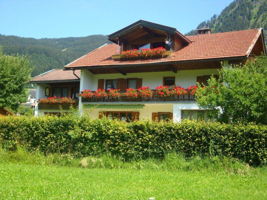 Appartements Haus Schöll Unterer Buigenweg 10 87541 Bad Hindelang