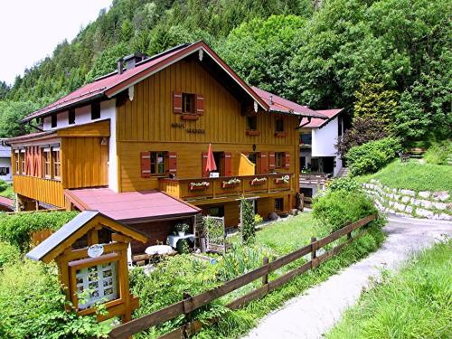 Haus Seerose
