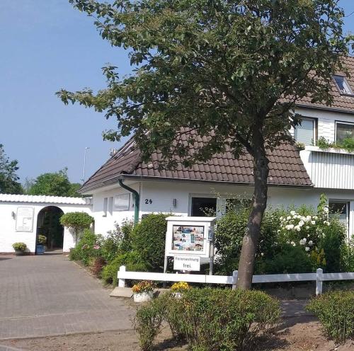 Haus Sommerwind-Ferienwohnungen mit Schwimmbad und Sauna in Büsum