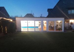 Appartements Haus Sommerwind-Ferienwohnungen mit Schwimmbad und Sauna in Büsum 24 Dithmarscher Straße 25761 Büsum Schleswig-Holstein