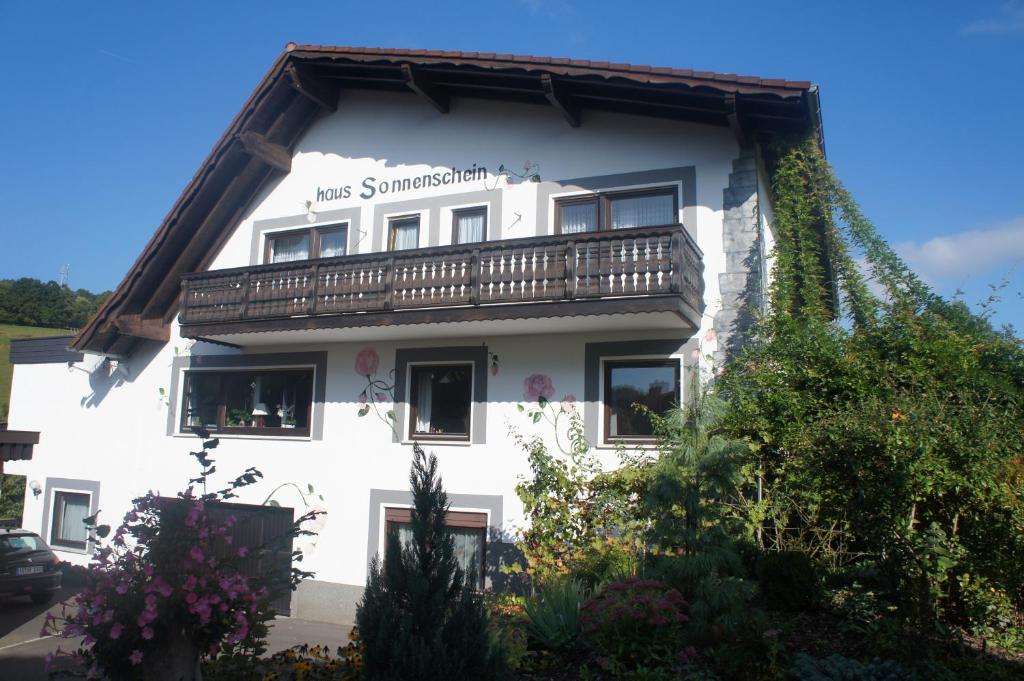 Appartements Haus Sonnenschein Bergtorweg 3 63875 Mespelbrunn