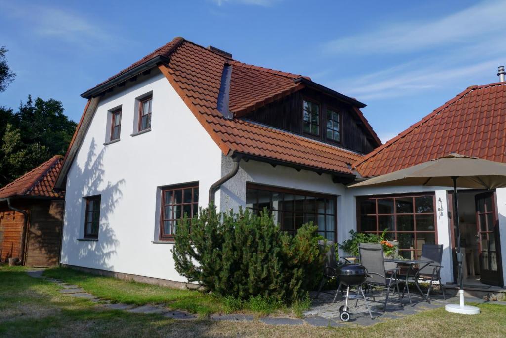 Appartements Haus Sonnenschein Birkenstraße 3e 18374 Zingst