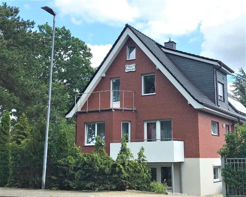 Appartements Haus Sonnenschein Strandstraße 10 23669 Timmendorfer Strand