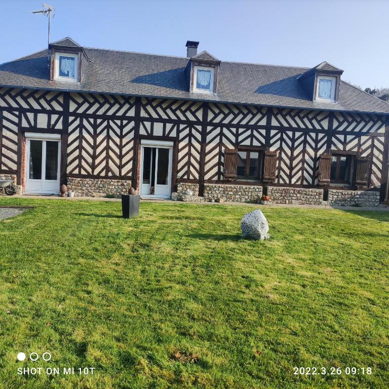 Haus & Villa Strandburg by Rujana