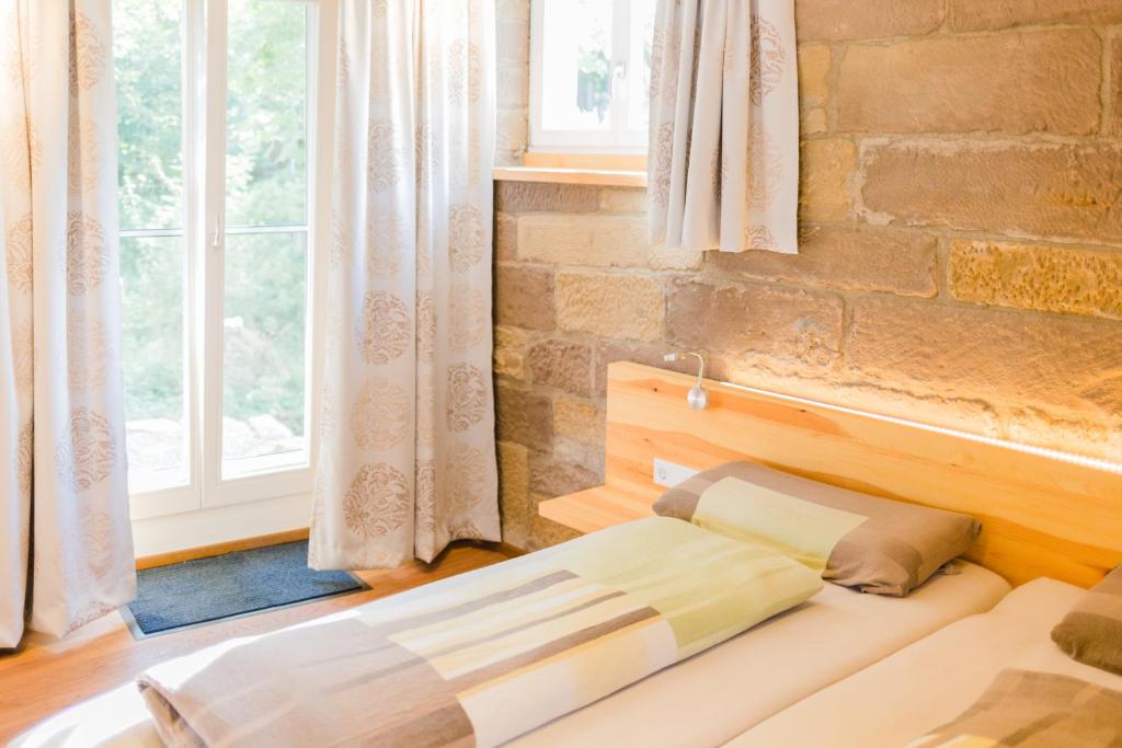 Hellbachhof Equarhofen 29, 97215 Equarhofen