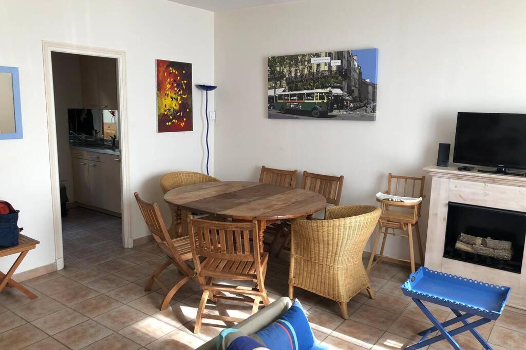 HENRI'S APARTMENTS - City Centre 8600-315 Lagos
