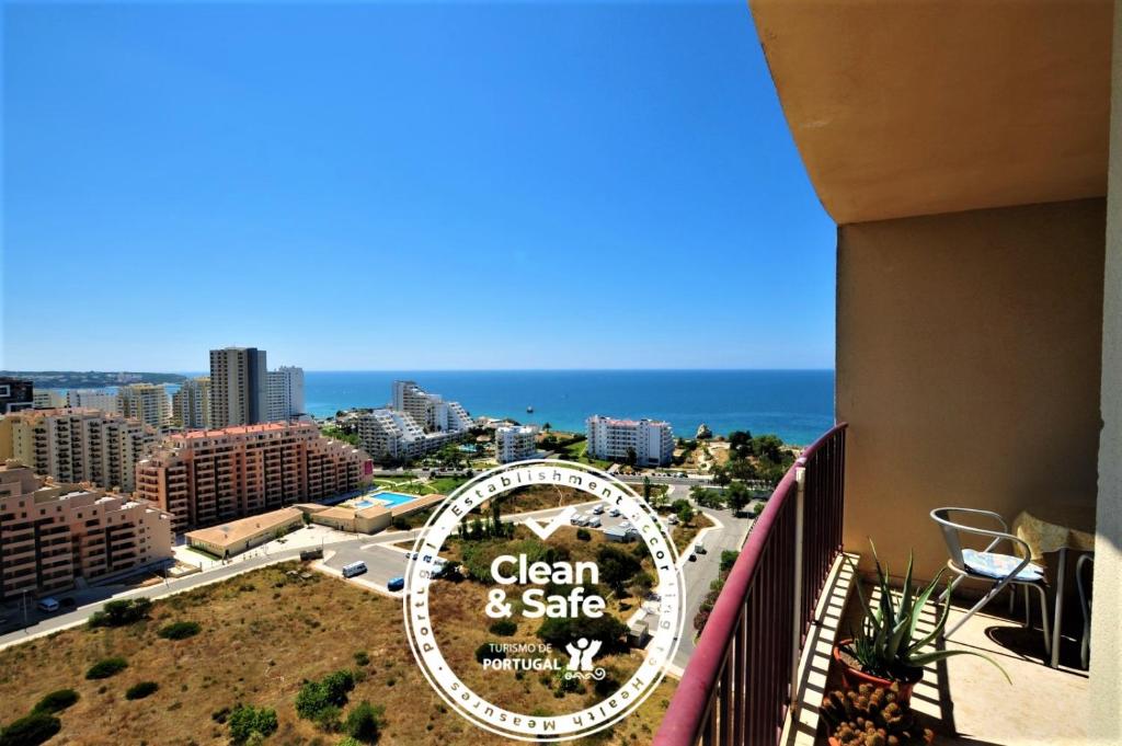 High In The Sky Rua Agosto Azul Clube Praia Mar Apt 1607, 8500-501 Portimão