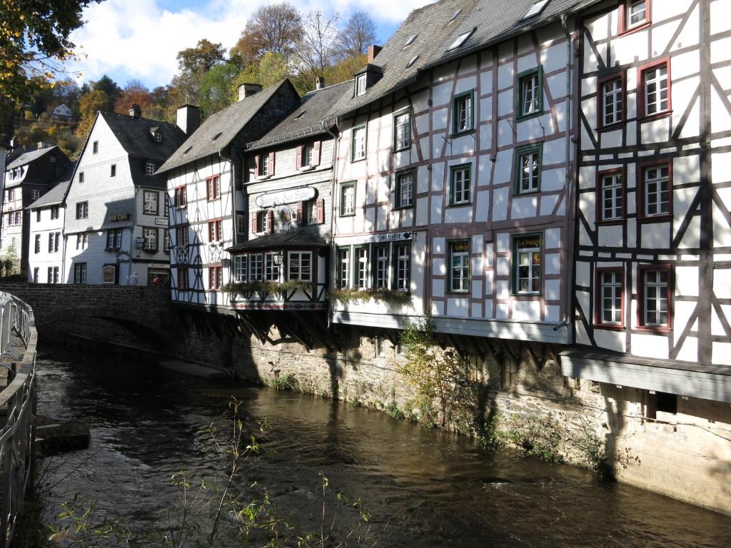 Appartements Historisches Haus im Herzen von Monschau 8 Eschbachstraße 52156 Montjoie