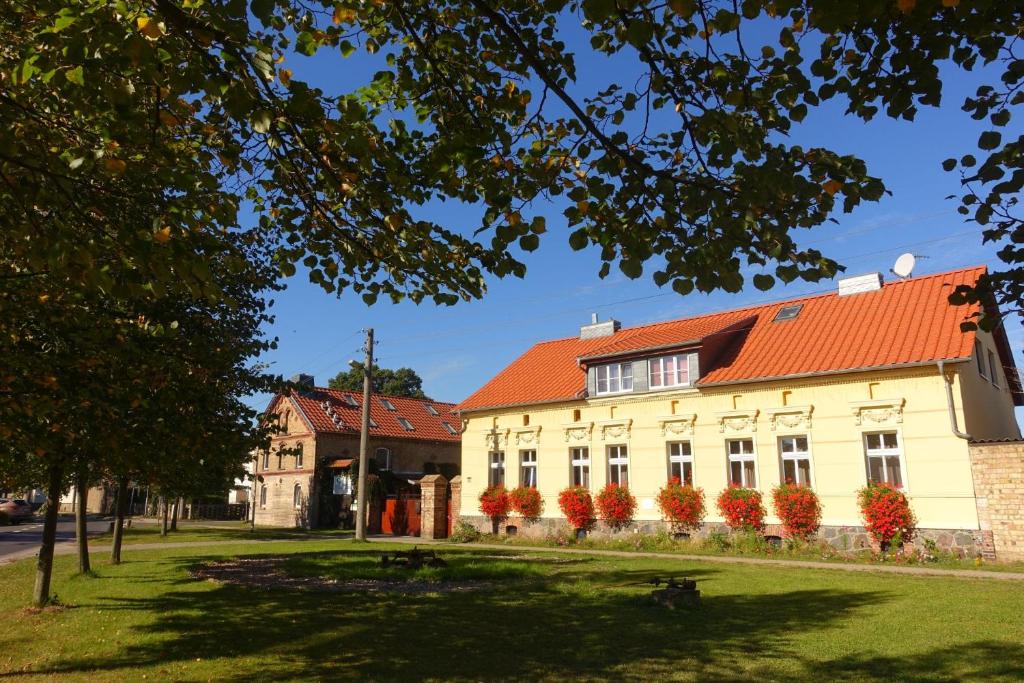 Hof Grüneberg 23 Dorfanger, 16775 Grüneberg