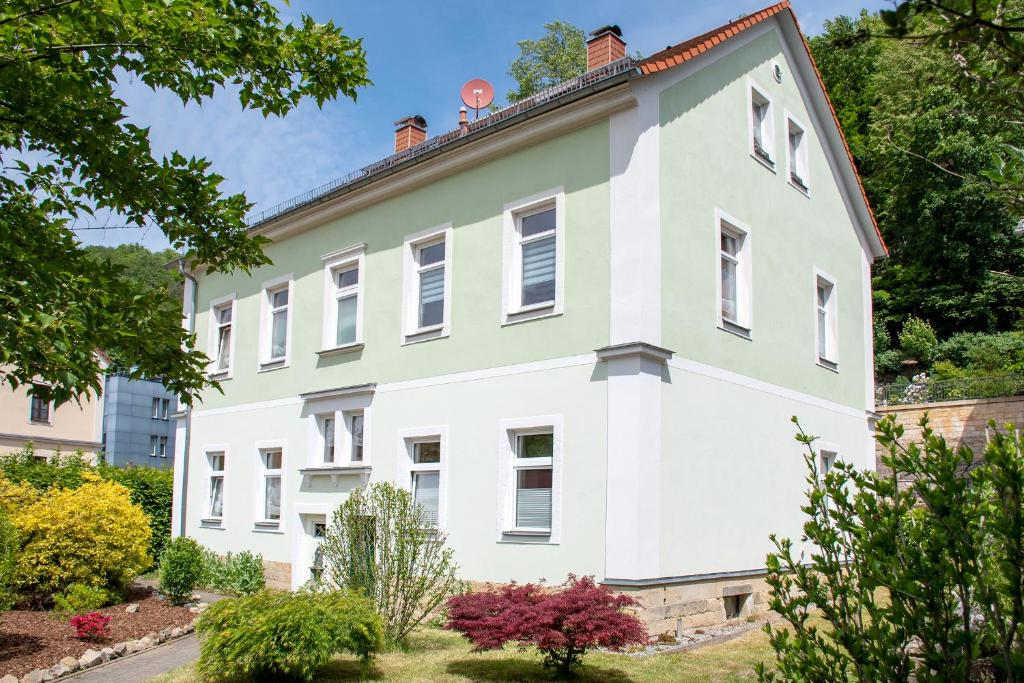 Holiday Apartments Wettin Rudolf-Sendig Straße 8, 01814 Bad Schandau