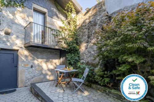 Homely Noble Flats - Garden & Jacuzzi