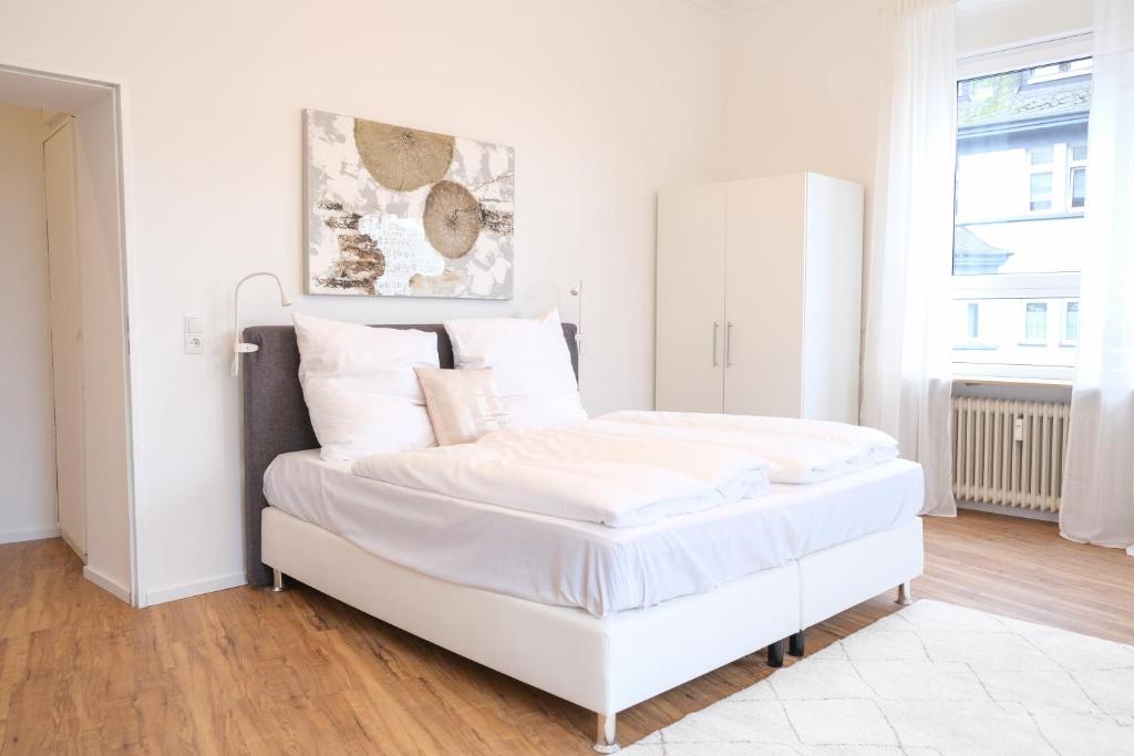 Honeybee Properties Ferienwohnungen Koblenz 1 Brenderweg, 56070 Coblence