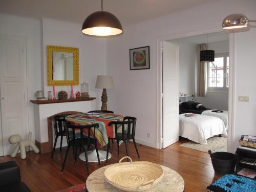 IBERIA 1 appartement T3 à 200 m de la plage avec parking privé