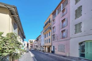 IMMOGROOM - Immeuble entier avec 5 appartements - CLIMATISATION - Proche de la plage et du Palais des Festivals