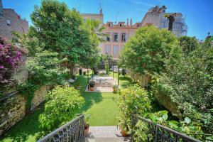 Appartements IMMOGROOM - Immeuble Louisette avec 6 appartements - Jardin - Climatisation 8 Rue Lycklama 06400 Cannes Provence-Alpes-Côte d\'Azur