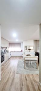 Appartements Imperial apartment 1, 2 e 3 Rua Forças Armadas, 98 3 Esq. 4715-029 Braga Région Nord