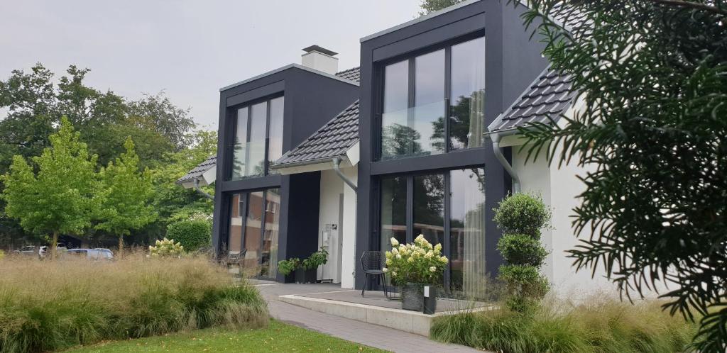 Intermezzo Emmerich Borgheeser Weg 26, 46446 Emmerich