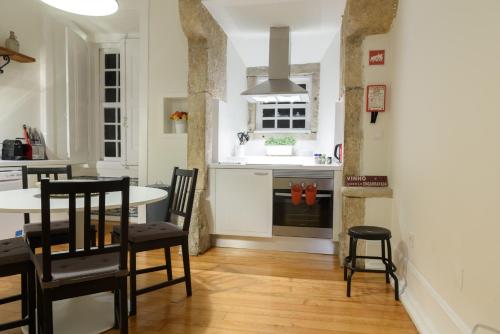 Janelas Verdes Apartments