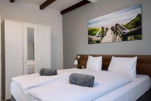 Appartements JUNIPRO Apartments Bostalsee 2 Im Hirzenbruch 66625 Bosen-Eckelhausen Sarre
