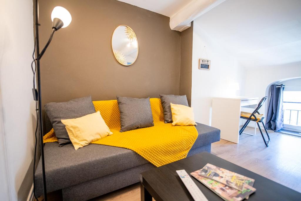 Appartements KASA CARNOT - Centre ville - Wifi & TV 44 Rue Marengo 42000 Saint-Étienne