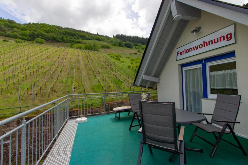 Kimi's House - FeWo Moselstraße 1A, 56843 Burg an der Mosel