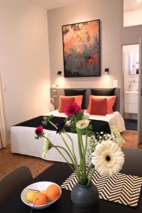 Appartements L'Art Studio hyper centre 8 rue Delayant 17000 La Rochelle -1