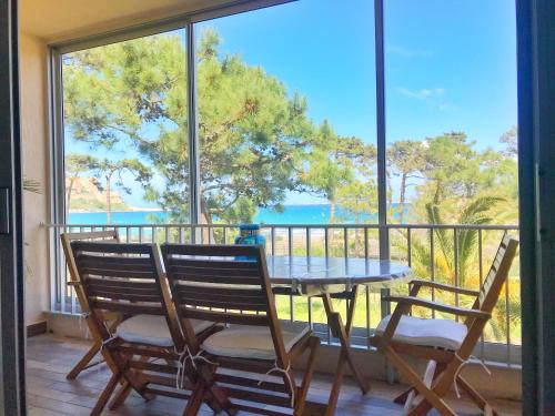 La mer et la plage de Calvi à vos pieds
