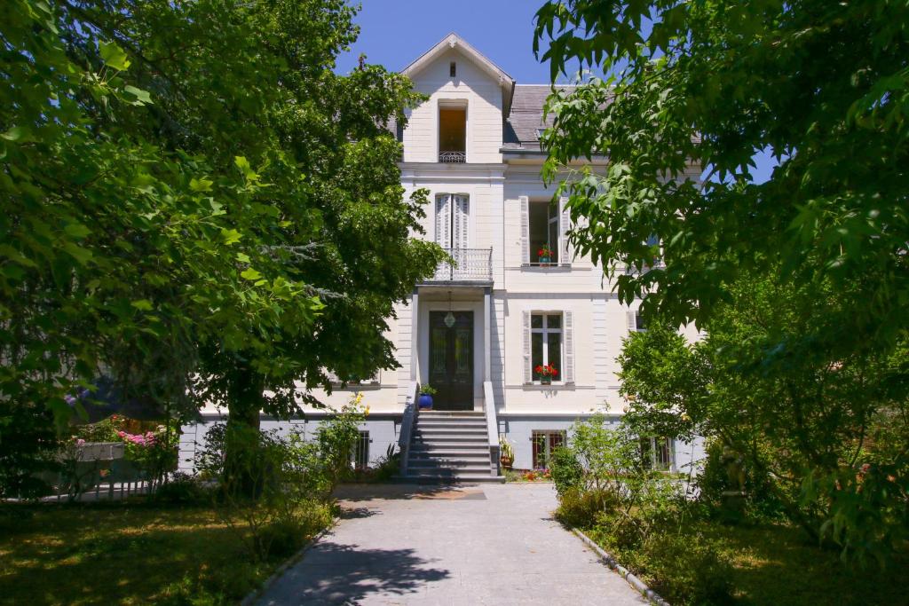 La VILLA ILIXON 6 Rue Sylvie, 31110 Luchon