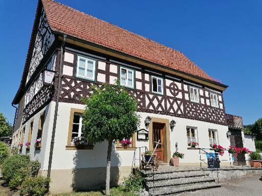 Appartements Landgasthof Fischer 17 Mistelweg Ortsteil Mistelfeld 96215 Lichtenfels