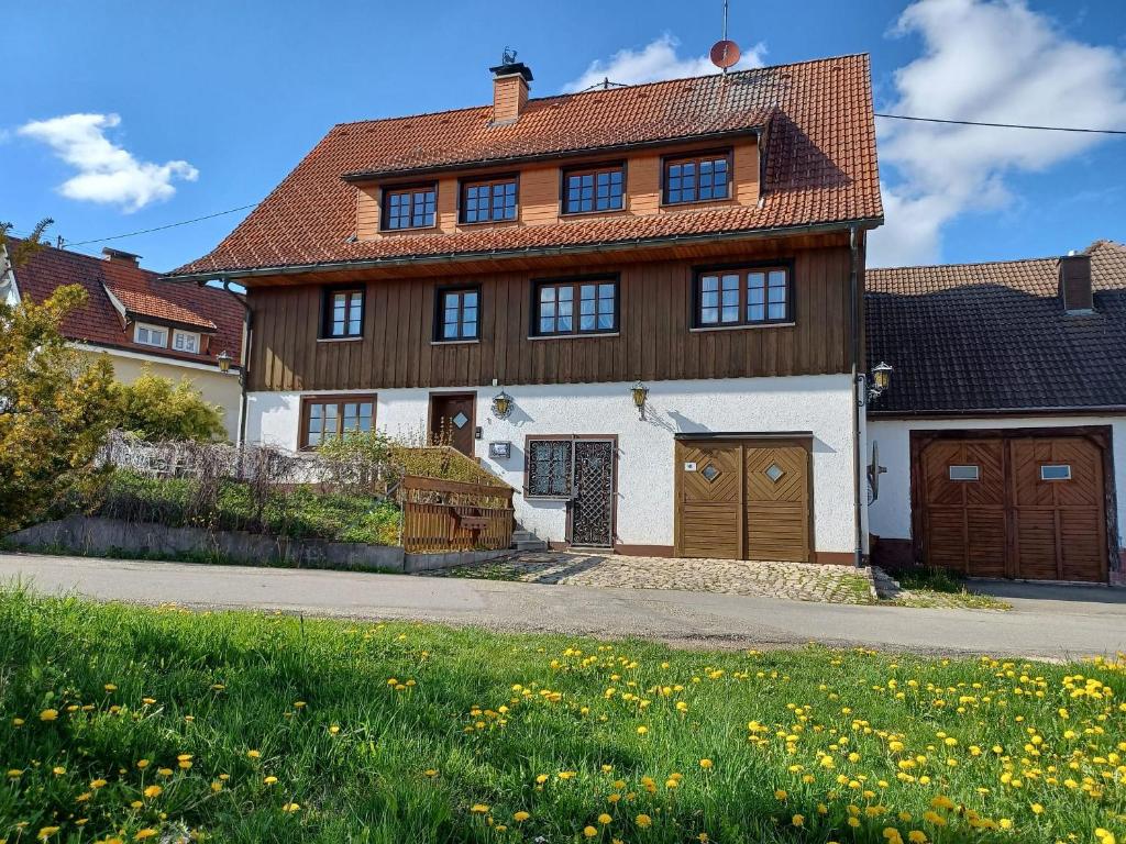 Landhaus Alpenpanorama über der Wutachschlucht 1 Friedhofstraße, 79843 Löffingen