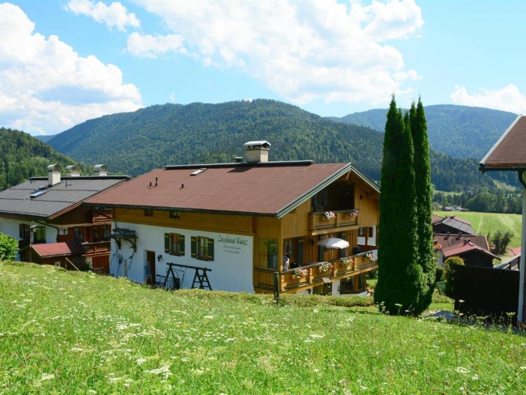 Appartements Landhaus Kunz Holunderweg 4 83242 Reit im Winkl