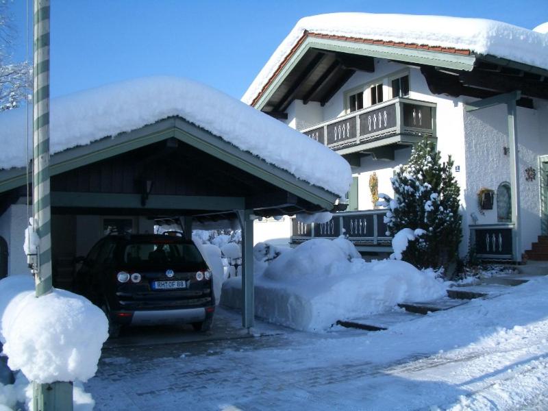 Appartements Landhaus Pröchel Eschenweg 3 83242 Reit im Winkl