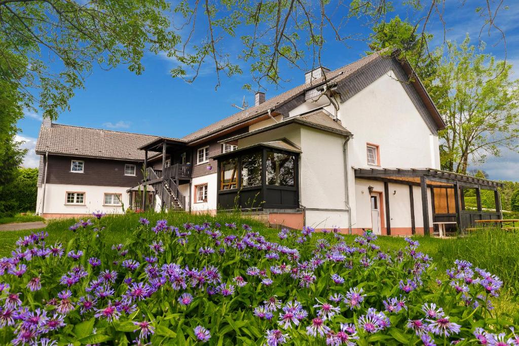 Appartements Landhaus Schnorrenberg, Wellness & Nature 59 Schnorrenberg Schnorrenberg 59-61 53940 Hellenthal