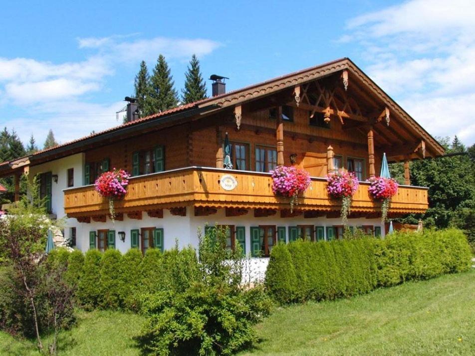 Appartements Landhaus Stephanie 18 Am Bärnbichl 82494 Krün