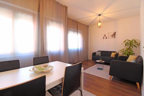 Laranjal Guesthouse